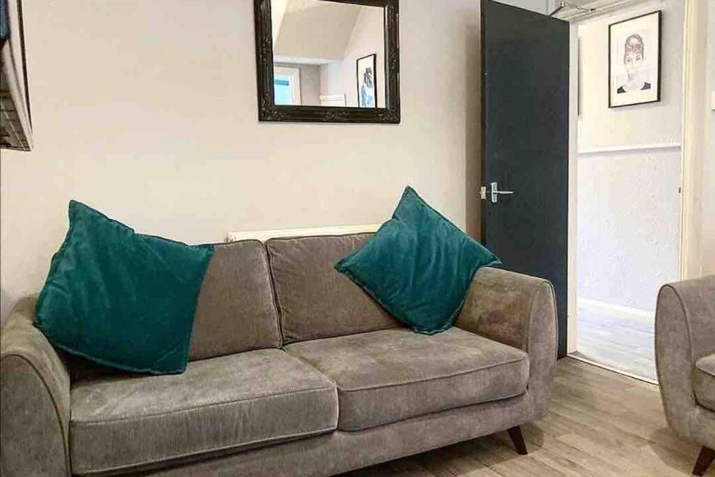 The Terrace Chester, Modern 3 Bed House Bagian luar foto