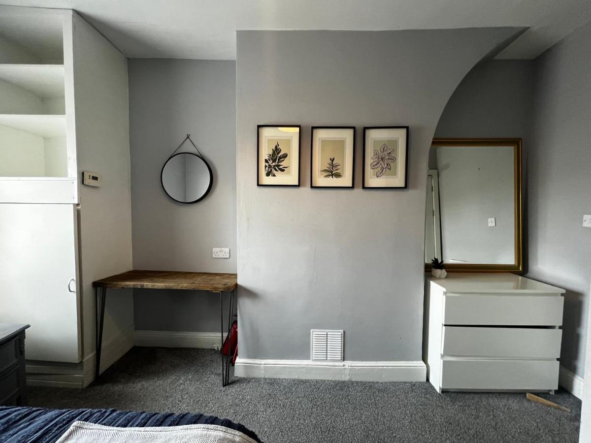 The Terrace Chester, Modern 3 Bed House Bagian luar foto