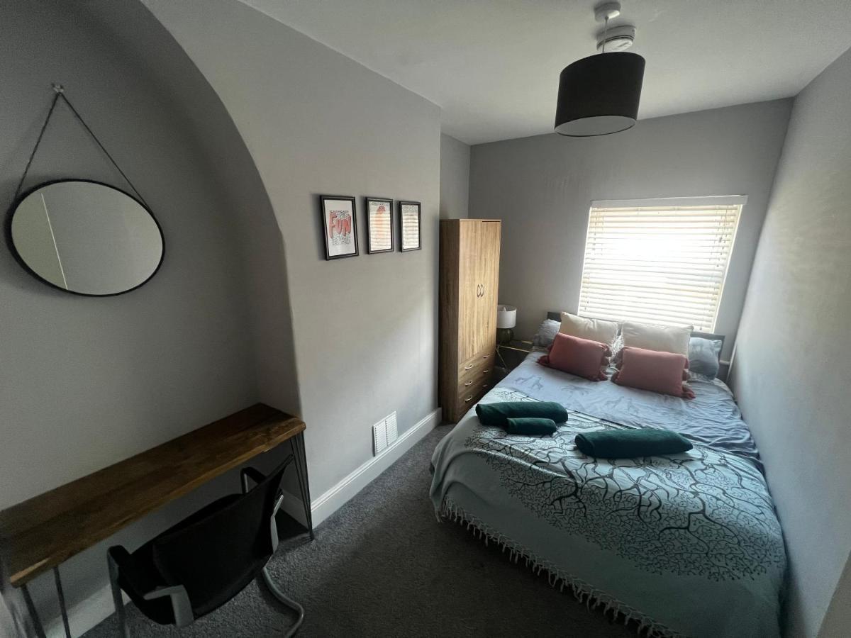 The Terrace Chester, Modern 3 Bed House Bagian luar foto